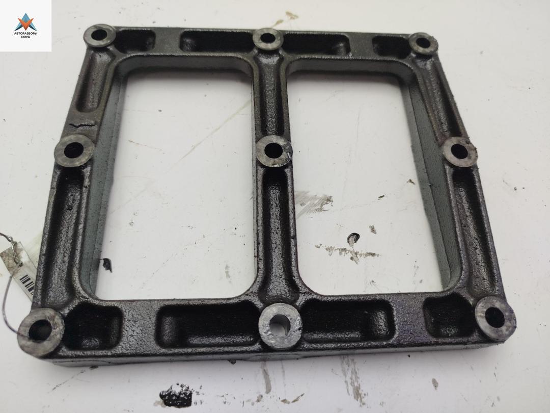 кронштейн (крепление) Opel Zafira 1 поколение (A) 2001, 2.0 л., дизель, МКПП, серый, минивэн, 90529725 - фото №1