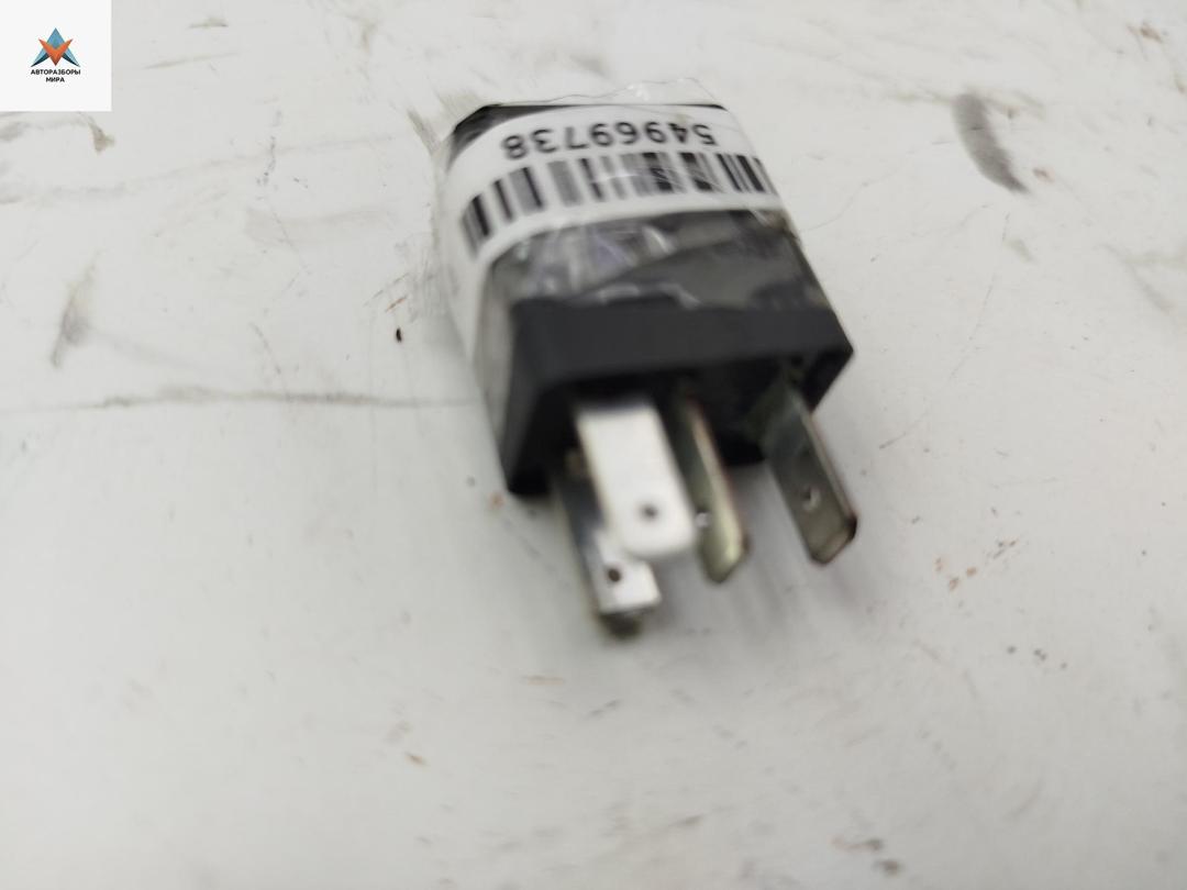 реле (прочие) Opel Zafira 2 поколение (B) 2006, 1.6 л., бензин, МКПП, серый, минивэн, 24435922 - фото №1