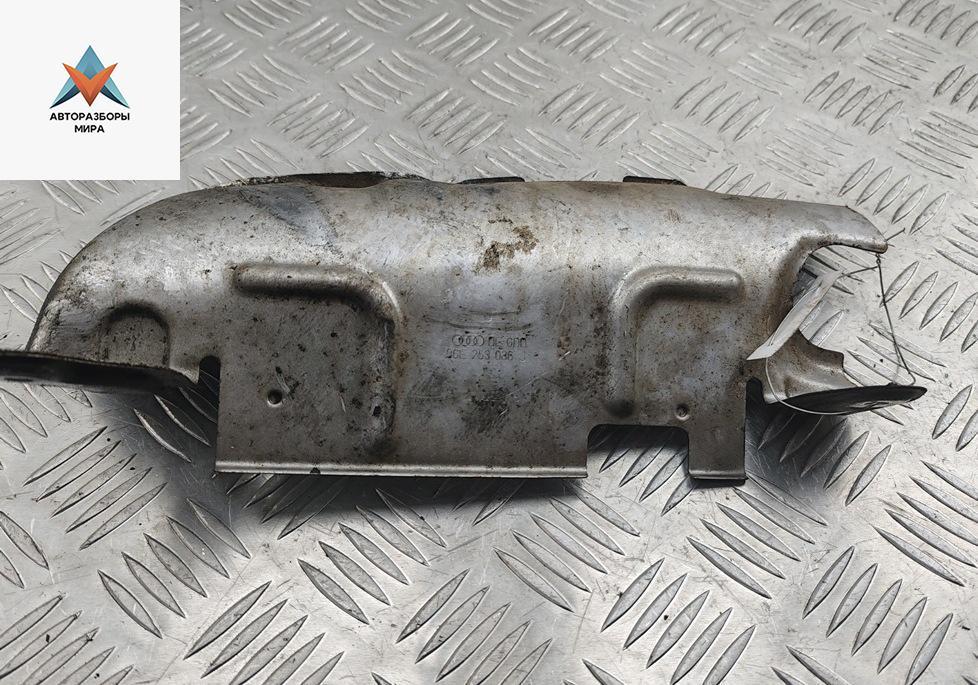 тепловой экран глушителя Audi A6 4F/C6 2004, 2.4 л., бензин, АКПП, серый, седан, 06E253036J - фото №1