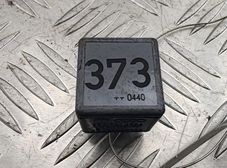 реле (прочие) Audi A6 C6 2004, 2.4 л., бензин, АКПП, серый, седан, 8D0951253A