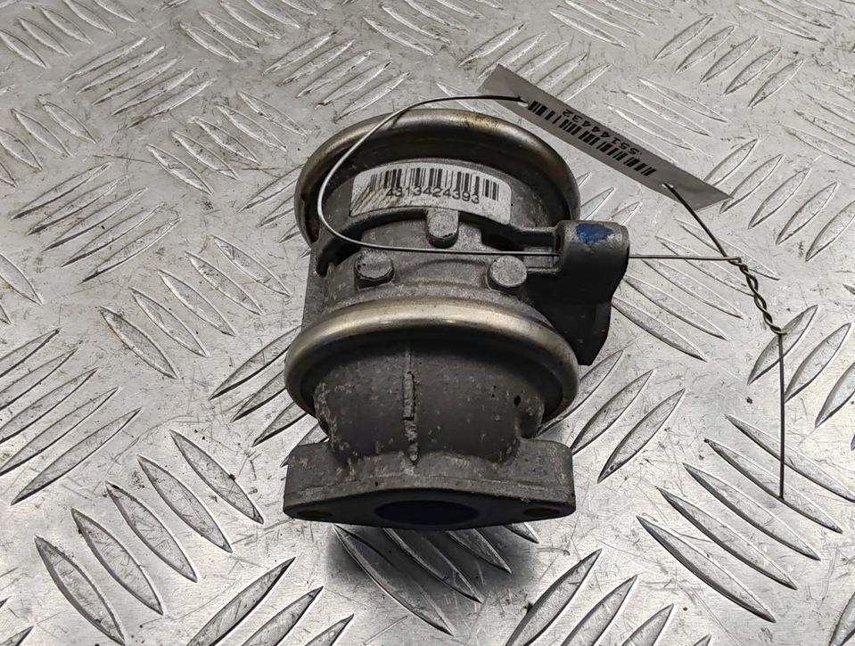 клапан EGR Audi A6 C6 2004, 2.4 л., бензин, АКПП, серый, седан, 06E131101C