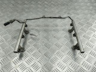 топливная рампа Audi A6 4F/C6 2004, 2.4 л., бензин, АКПП, серый, седан, 06E133681F
