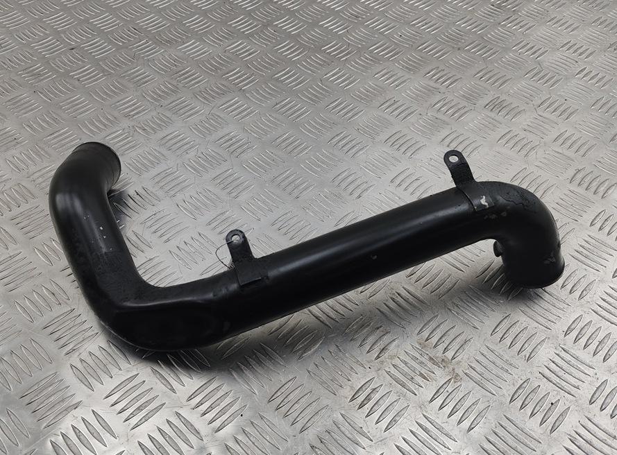 патрубок интеркулера Audi A6 C5 2003, 2.5 л., дизель, АКПП, чёрный, универсал