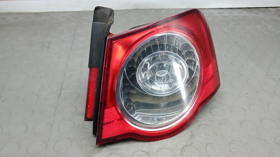 фонарь задний правый Volkswagen Passat B6 2007, 2.0 л., дизель, МКПП, седан, 3C5945096H - фото №1