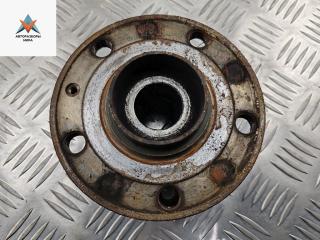 ступица передняя правая Volkswagen Passat B6 2007, 2.0 л., бензин, МКПП, синий, универсал