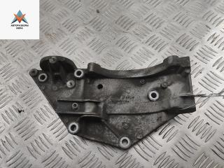 кронштейн генератора Citroen C5 1 поколение [рестайлинг] 2007, 2.0 л., дизель, МКПП, чёрный, универсал, 9682367380