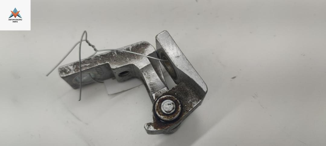 петля двери Audi A6 4F/C6 2004, серый, седан - фото №1