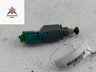 Датчик (включатель) стоп-сигнала Opel Vivaro A 2005, 1.9 л., дизель, МКПП, белый, микроавтобус, 8200168240