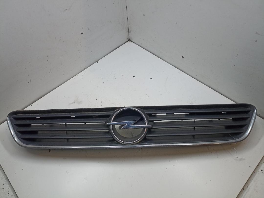 решетка радиатора Opel Astra G 2000, серый, универсал, 90587100