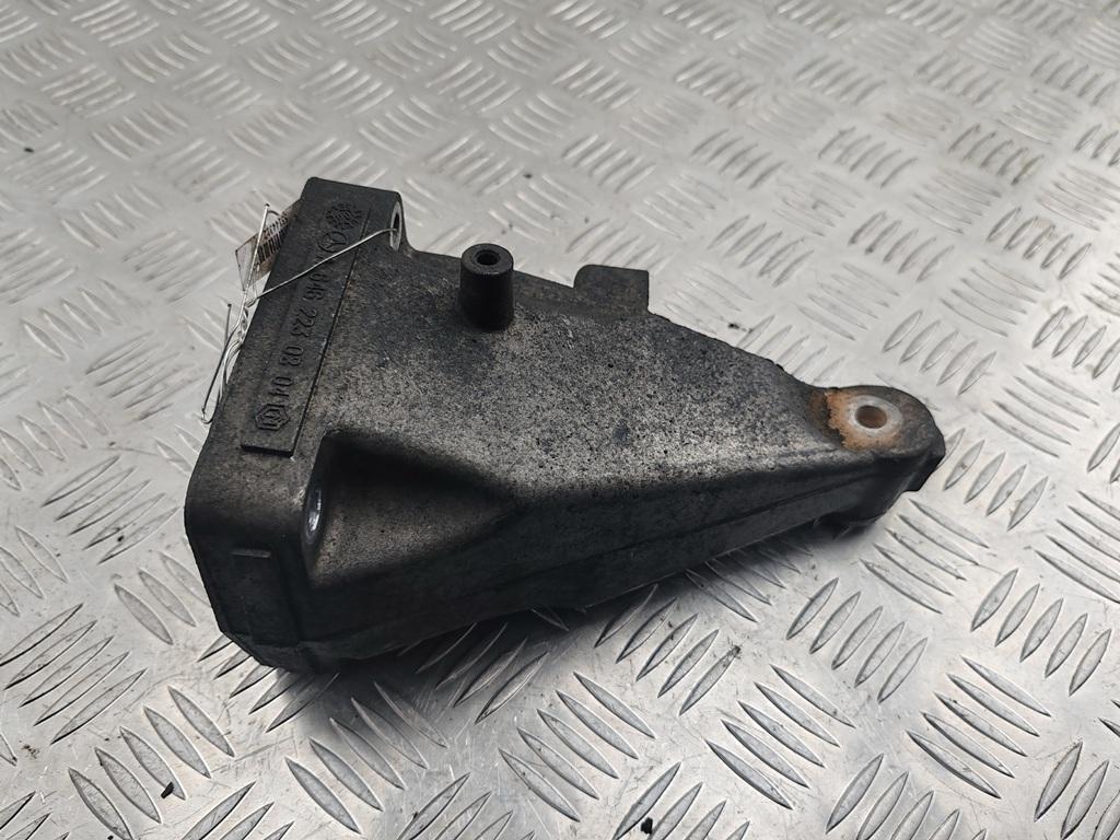 кронштейн двигателя Mercedes-Benz Vito 2006, 2.2 л., дизель, МКПП, белый, микроавтобус, 6462230204