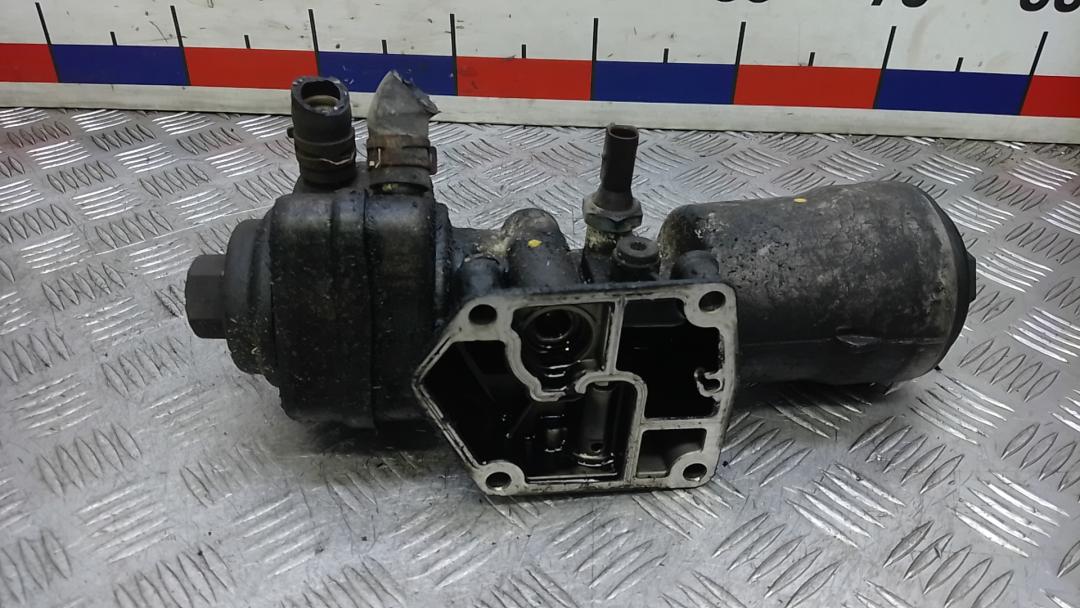 Корпус масляного фильтра дизельный Volkswagen Caddy 3 поколение 2007, 2.0 л., дизель, МКПП, 045115389J, 028117021L - фото №1
