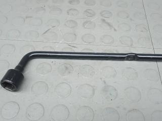 ключ колесный (балонный) Kia Venga 1 поколение 2012, 1.4 л., бензин, МКПП, хетчбэк 5 дв.