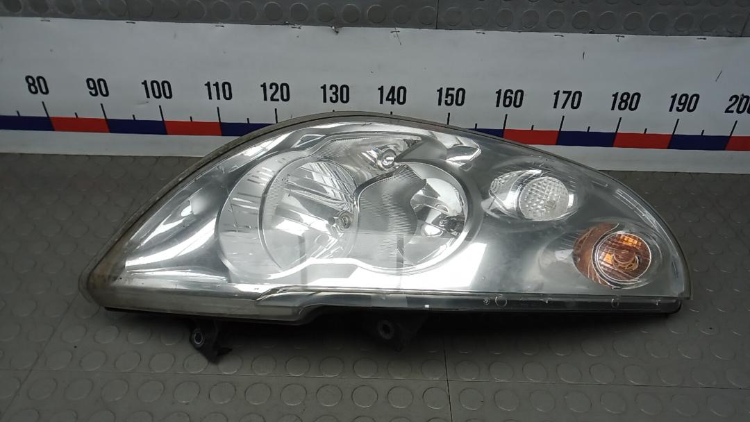 фара правая Opel Movano 2 поколение (B) 2012, 2.3 л., дизель, МКПП, микроавтобус - фото №1