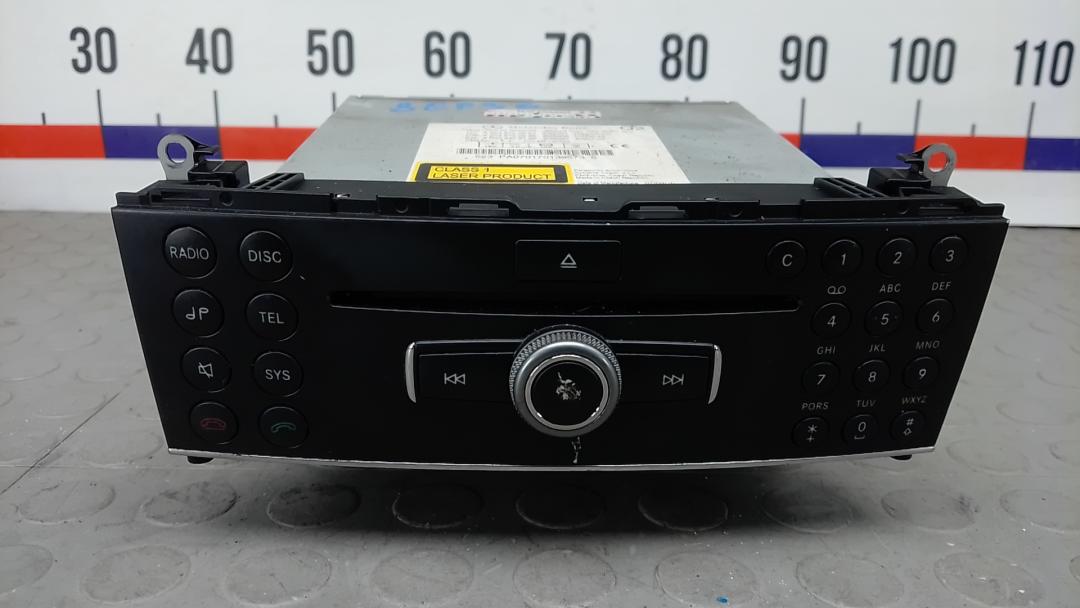 магнитола Mercedes-Benz C-Класс W204/S204 2007, 2.2 л., дизель, МКПП, седан - фото №1