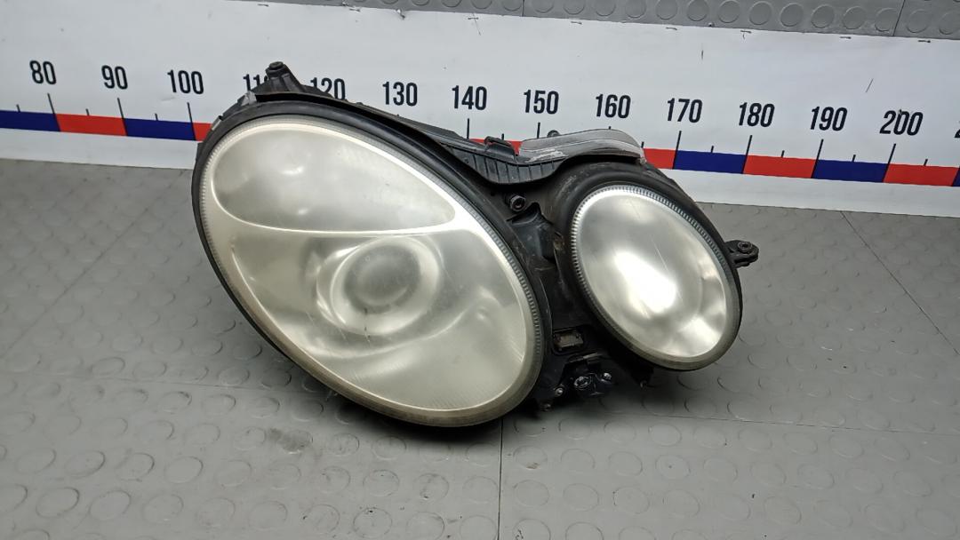 фара правая Mercedes-Benz E-Класс W211/S211 2005, 3.2 л., D E320 CDI, дизель, АКПП, универсал - фото №1