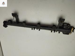 топливная рампа Ford Focus 2 поколение [рестайлинг] 2008, 1.6 л., i, бензин, МКПП, чёрный, хетчбэк 3 дв., 5M5G-9H487-BA