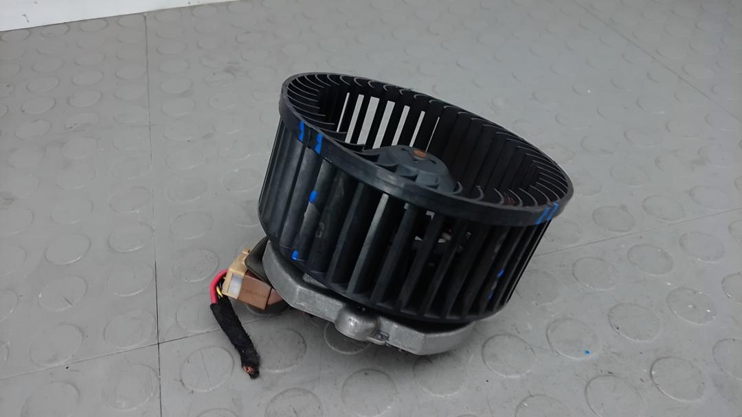 моторчик печки Audi A4 B6 2003, 1.9 л., TDi PD, дизель, МКПП, седан, 8E2820021E - фото №1