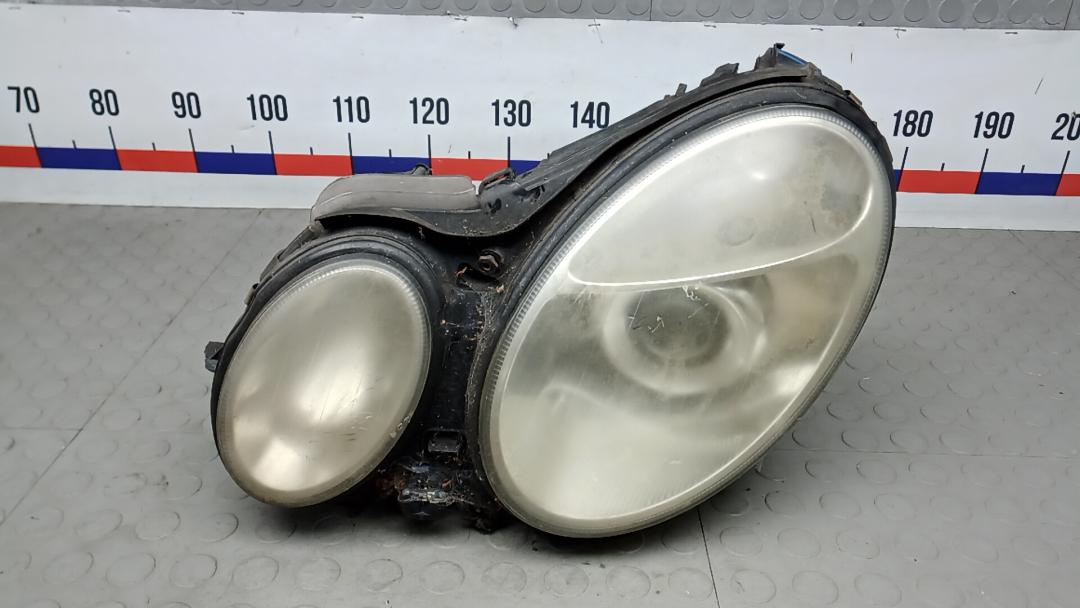 фара левая Mercedes-Benz E-Класс W211/S211 2004, 3.2 л., D E320 CDI, дизель, АКПП, седан - фото №1