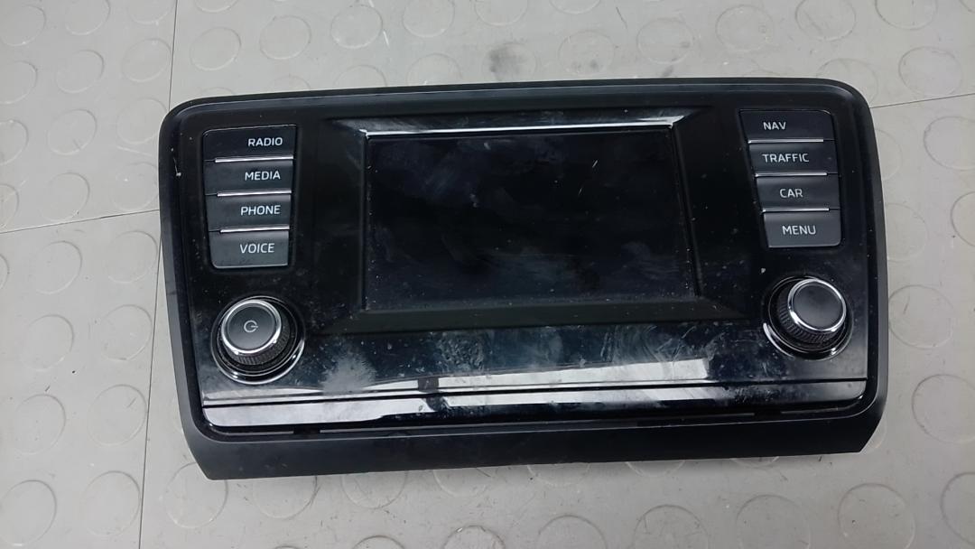 магнитола Skoda Octavia 3 поколение (A7) 2014, 1.6 л., дизель, МКПП, хетчбэк 5 дв., 5E0919605D - фото №1