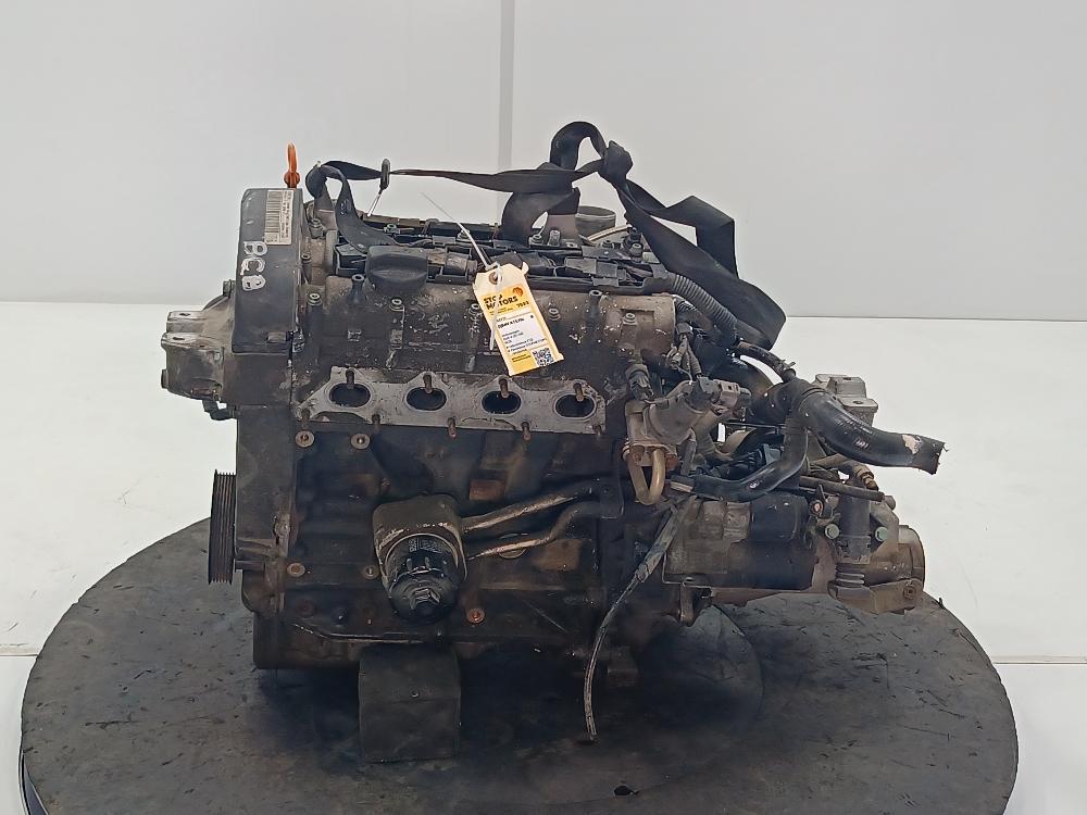 двигатель Volkswagen Golf 5 поколение 2004, Бензин 1.6, цвет, BCB - фото №1