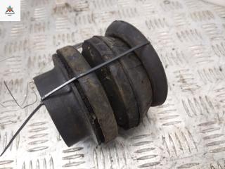 Опора амортизатора переднего (верхняя) Mercedes-Benz Vito-1 W638 2001, 2.2 л., дизель, МКПП, чёрный, микроавтобус, 6383230420