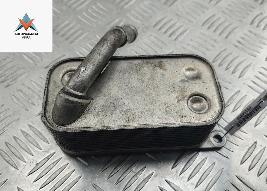 теплообменник масляного фильтра BMW 5 серия E60/E61 2006, 2.5 л., бензин, АКПП, серый, седан, 7525333 - фото №1