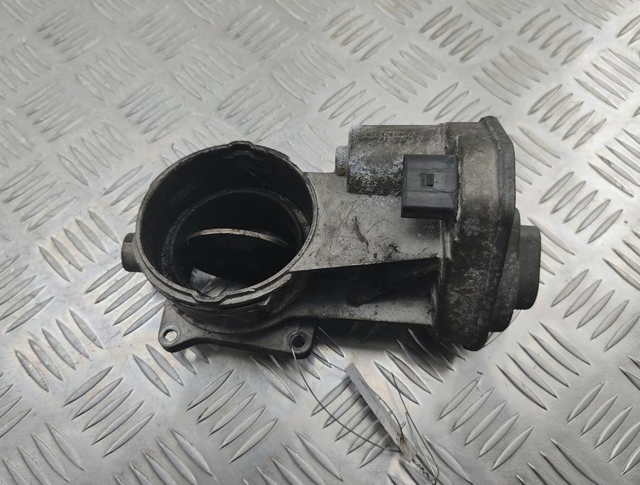 заслонка дроссельная Volkswagen Touareg 1 поколение 2004, 5.0 л., дизель, АКПП, чёрный, внедорожник 5 дв., 07Z128069A - фото №1