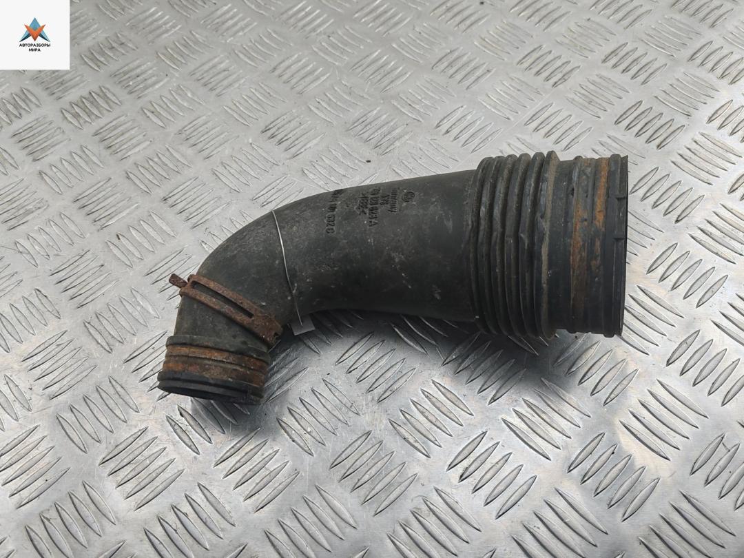 патрубок воздушного фильтра Volkswagen Touareg 1 поколение 2004, 5.0 л., дизель, 7L6129628A - фото №1