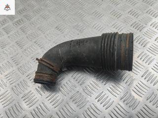 патрубок воздушного фильтра Volkswagen Touareg 1 поколение 2004, 5.0 л., дизель, 7L6129628A