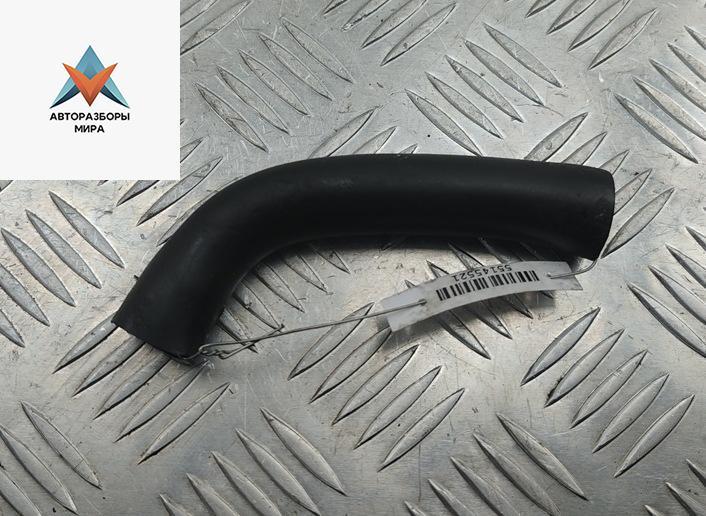 патрубок (трубопровод, шланг) Volkswagen Touareg 1 поколение 2004, 5.0 л., дизель, АКПП, чёрный, внедорожник 5 дв., 07Z129967A - фото №1