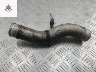 патрубок интеркулера Volkswagen Touareg 1 поколение 2004, 5.0 л., дизель, АКПП, чёрный, внедорожник 5 дв., 7L6128654B