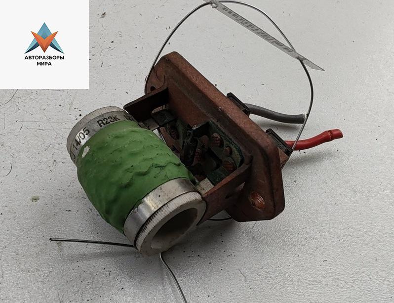 блок управления вентилятором (реле) Alfa Romeo 159 1 поколение 2005, 1.9 л., бензин, МКПП, серый, седан - фото №1