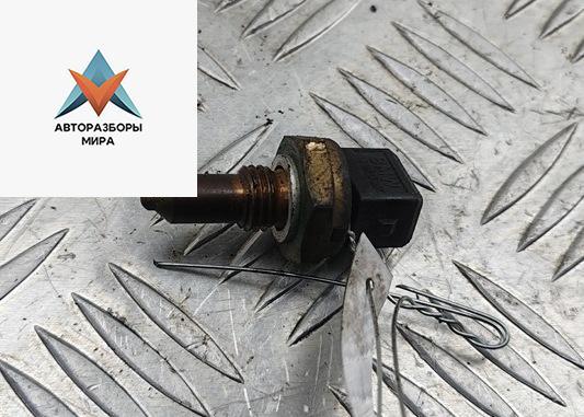 датчик температуры BMW 5 серия E39 1999, 2.5 л., бензин, АКПП, серый, универсал, 1433076 - фото №1