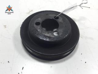 шкив помпы Volkswagen Passat B4 1996, 1.8 л., бензин, МКПП, красный, универсал, 037121031F