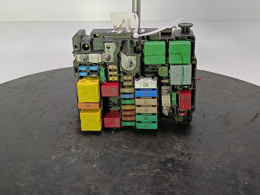 блок предохранителей Citroen C4 Cactus 2016, цвет, 9804846880 - фото №1