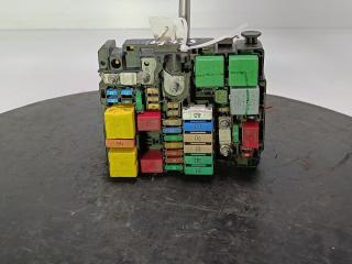 блок предохранителей Citroen C4 Cactus 2016, цвет, 9804846880