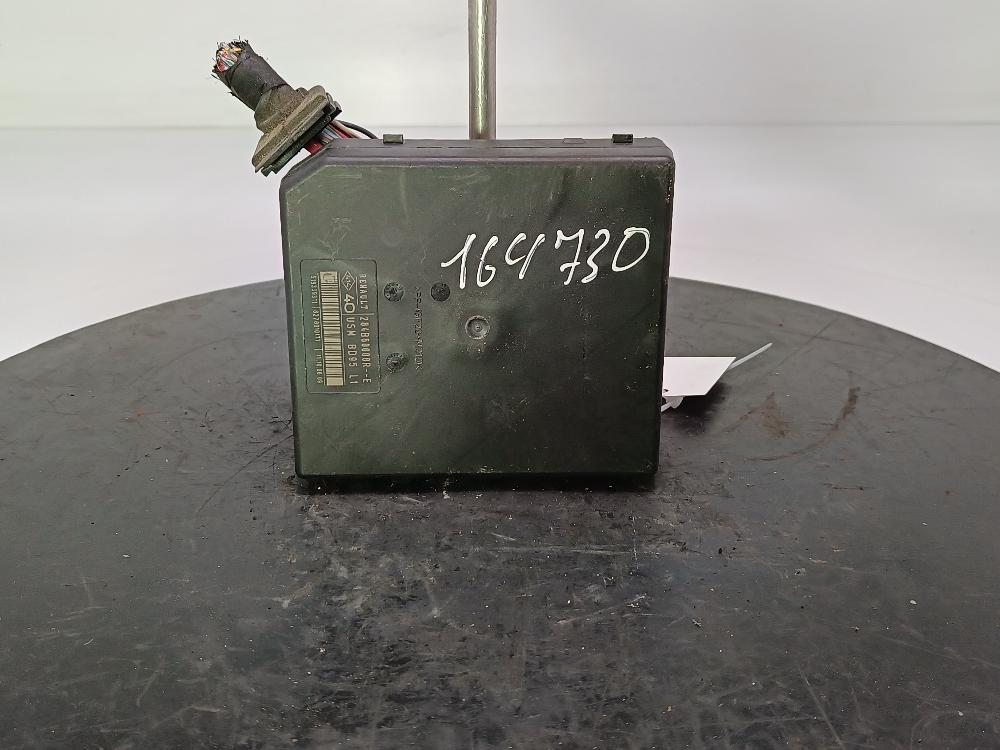 блок комфорта Renault Megane 3 поколение 2010, Дизель 1.5, цвет, 284B60008R - фото №1