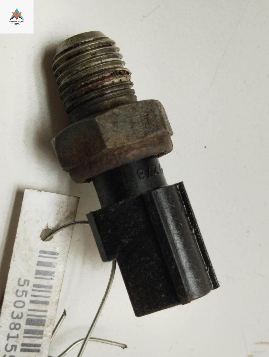 датчик давления масла Ford Mondeo 3 поколение 2002, 2.5 л., бензин, АКПП, красный, седан - фото №1