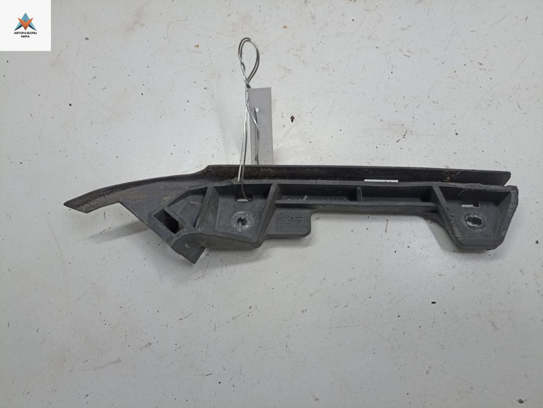 кронштейн переднего бампера Opel Astra G 2000, 1.6 л., бензин, МКПП, чёрный, хетчбэк 3 дв., 90559500 - фото №1