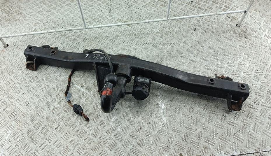 прицепное устройство (фаркоп) BMW X5 E53 2003, 3.0 л., бензин, МКПП, чёрный, внедорожник 5 дв., 6761678