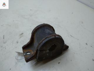 Крепление втулки стабилизатора заднего Mercedes-Benz Vito-1 W638 2001, 2.2 л., дизель, МКПП, чёрный, микроавтобус