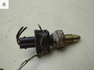 Датчик включения заднего хода (лягушка) Volkswagen Transporter T4 1994, 2.4 л., дизель, МКПП, серый, микроавтобус