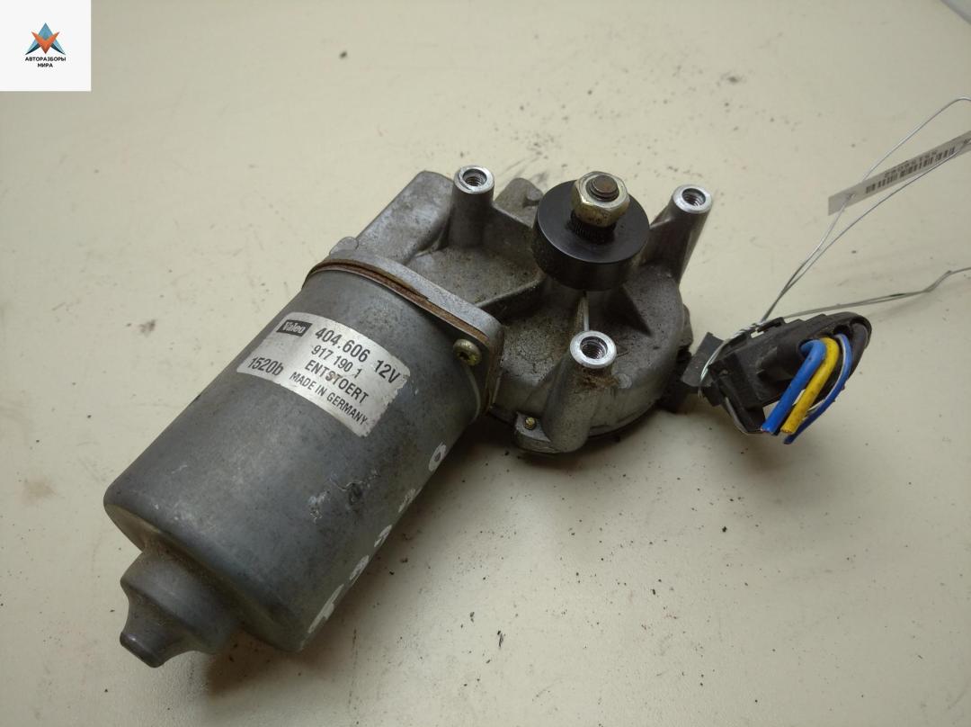 моторчик передних стеклоочистителей (дворников) Volvo S80 1 поколение 2000, 2.4 л., бензин, АКПП, серый, седан, 9171901 - фото №1