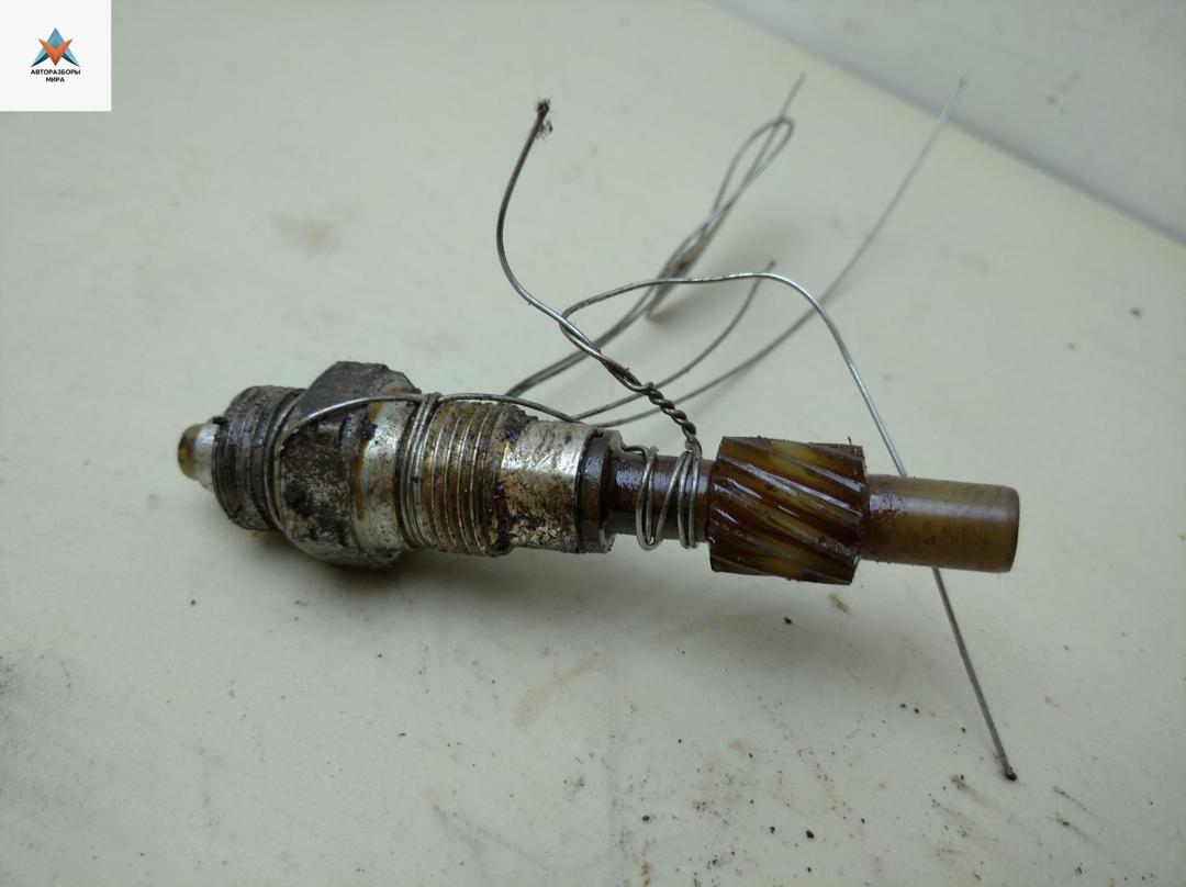 датчик скорости Volkswagen Transporter T4 1994, 2.4 л., дизель, МКПП, серый, микроавтобус - фото №1