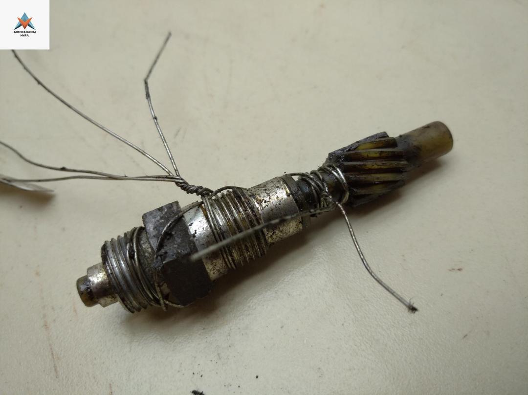 датчик скорости Volkswagen Transporter T4 1991, 1.9 л., дизель, МКПП, белый, микроавтобус - фото №1