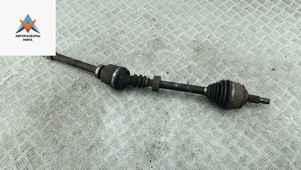 полуось передняя правая (приводной вал, ШРУС) Renault Espace 4 поколение 2005, 2.0 л., бензин, МКПП, синий, минивэн, 8200259911 - фото №1