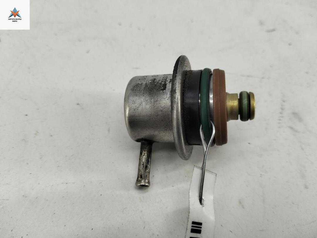 регулятор давления топлива Audi A6 4B/C5 1997, 2.4 л., бензин, АКПП, зелёный, седан, 078133534C - фото №1