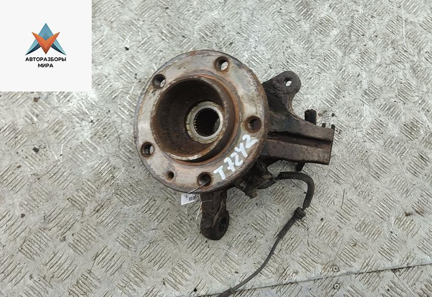 ступица передняя левая Renault Master 2 поколение 2000, 2.8 л., дизель, МКПП, белый, микроавтобус - фото №1