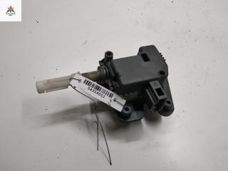 активатор замка багажника Audi A6 4B/C5 [рестайлинг] 2003, 2.5 л., дизель, АКПП, серый, универсал, 8E9827833