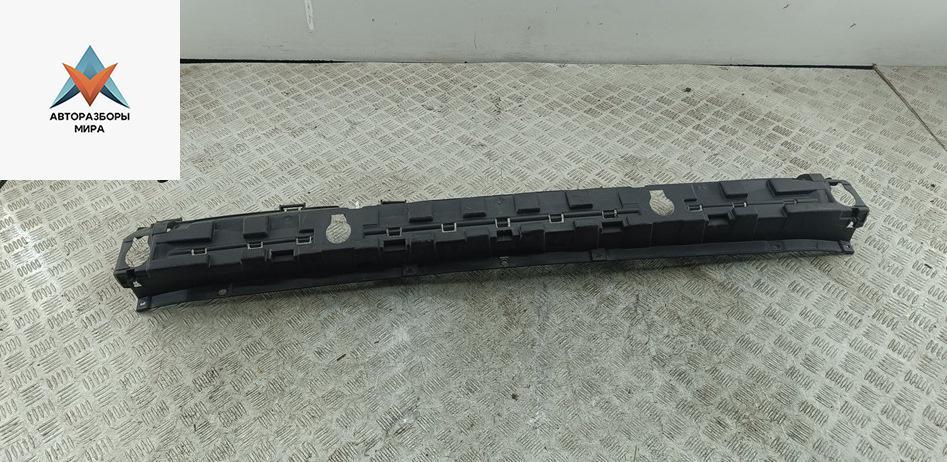 усилитель бампера заднего Volkswagen Crafter 1 поколение 2007, 2.5 л., дизель, МКПП, белый, микроавтобус - фото №1